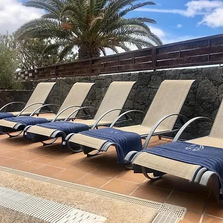 别墅 Mamma Mia Pool Heat Private & Jacuzzi *