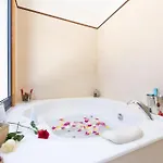 Villa Mamma Mia Pool Heat Private & Jacuzzi *