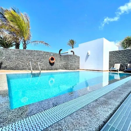 Villa Mamma Mia Pool Heat Private & Jacuzzi Playa Blanca (Lanzarote)