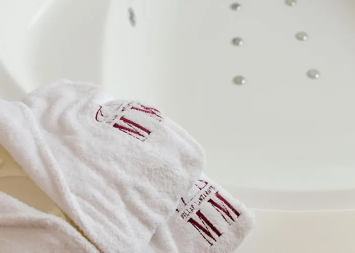 Villa Mamma Mia Pool Heat Private & Jacuzzi