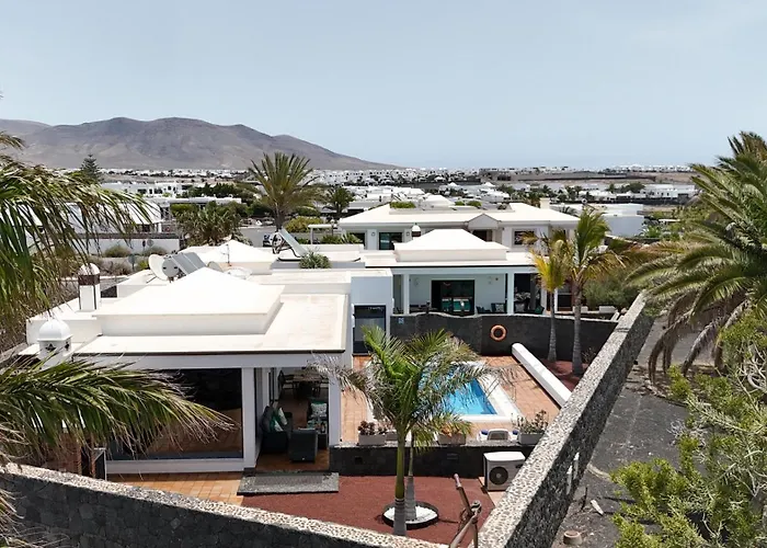 Mamma Mia Pool Heat Private&jacuzzi Villa Playa Blanca (Lanzarote)