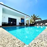 Willa Mamma Mia Pool Heat Private & Jacuzzi Playa Blanca (Lanzarote)