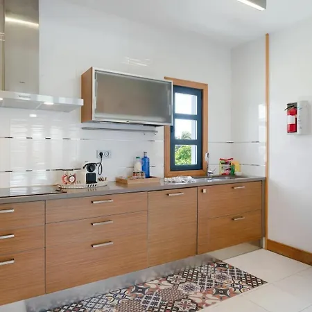 Villa Mamma Mia Pool Heat Private & Jacuzzi