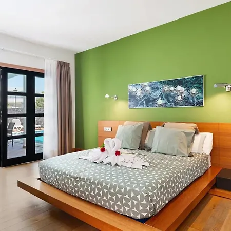 Mamma Mia Pool Heat Private & Jacuzzi Villa Playa Blanca (Lanzarote)