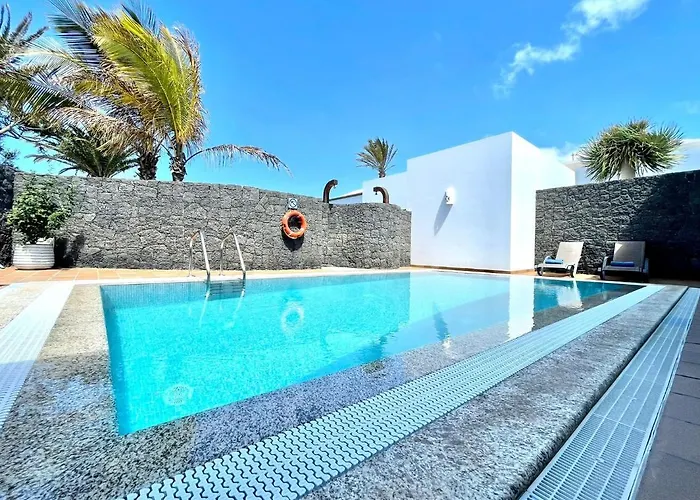 Villa Mamma Mia Pool Heat Private & Jacuzzi Playa Blanca (Lanzarote)