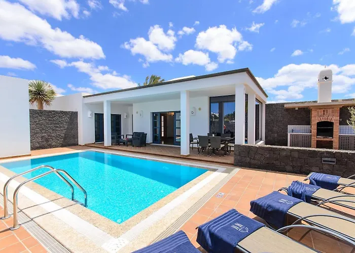 Mamma Mia Pool Heat Private & Jacuzzi *