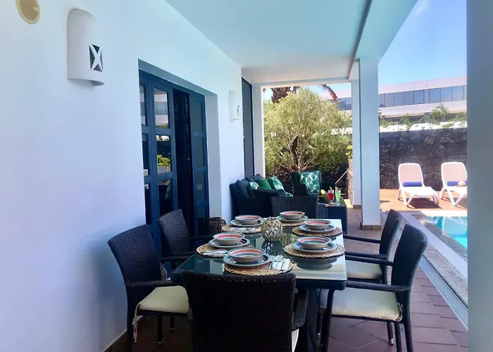 Mamma Mia Pool Heat Private & Jacuzzi Villa